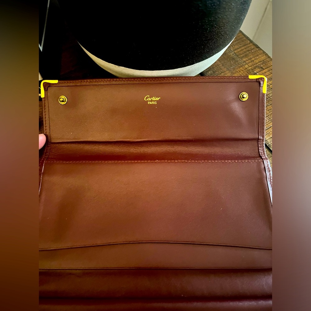Cartier Mastline Long Kisslock Wallet in Leather (Bordeaux) - Picture 11 of 16